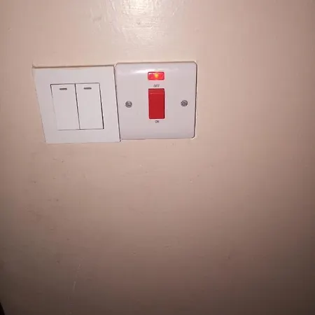Reddz Apartment Nairobi South B Buitenkant foto